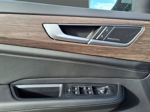 New 2026 Volkswagen Atlas SEL Premium R-Line image 7