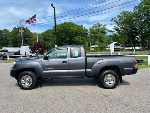 Used 2012 Toyota Tacoma 4x4 Access Cab image 5