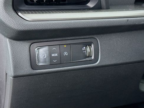 New 2026 Chevrolet Traverse LT FWD image 11