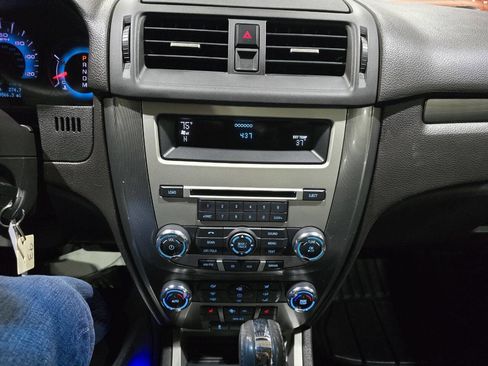 Used 2010 Ford Fusion SEL image 37