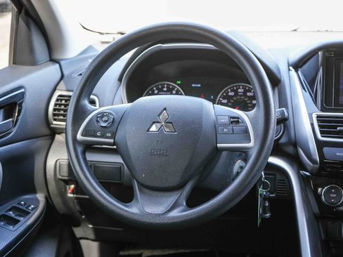 Used 2020 Mitsubishi Eclipse Cross ES AWD/4WD image 16