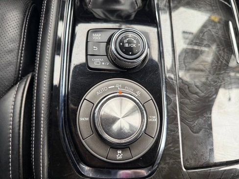 Used 2021 INFINITI QX80 Sensory w/ All-Season Package image 26