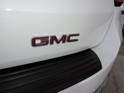 Certified 2025 GMC Yukon XL Denali AWD/4WD image 15