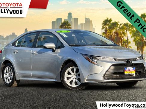 Used 2023 Toyota Corolla LE image 1