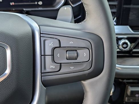 New 2026 GMC Sierra 1500 SLT image 19