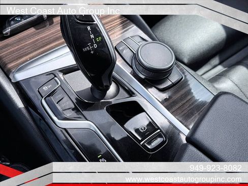 Used 2021 BMW 530i w/ Convenience Package RWD image 17