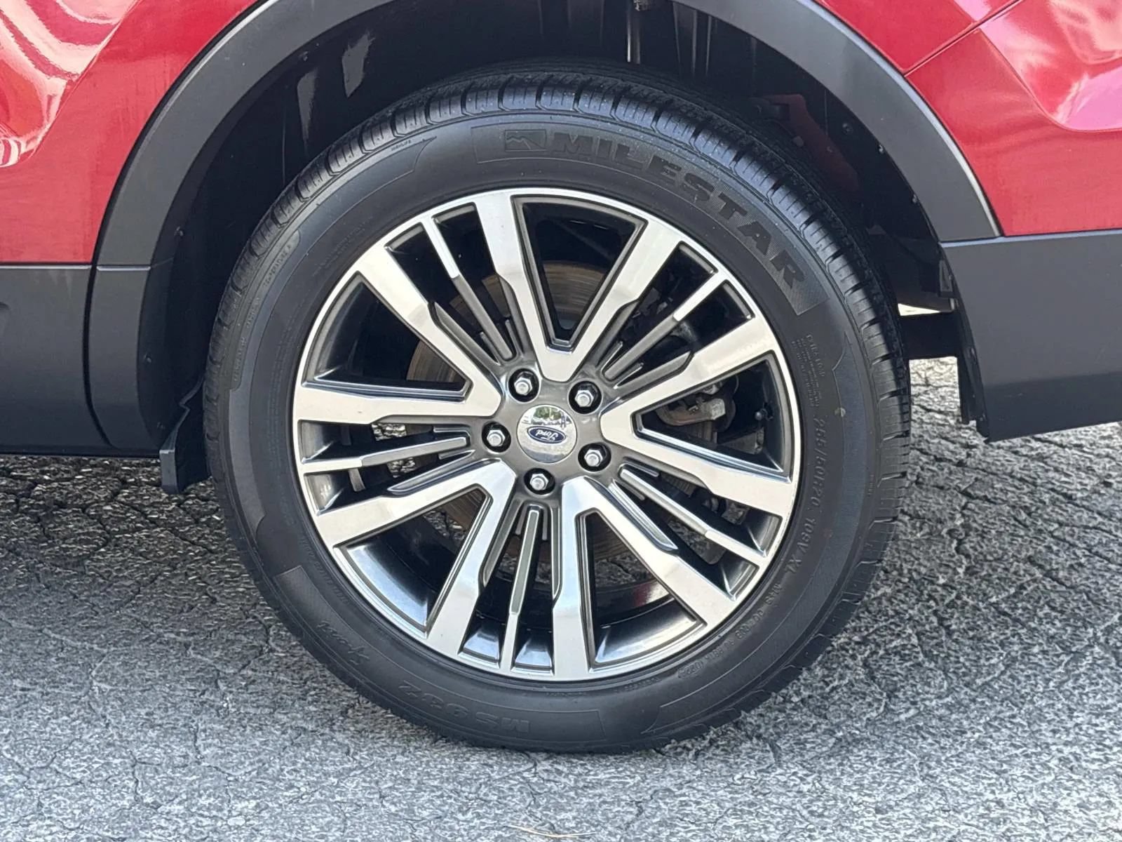Used 2016 Ford Explorer Platinum AWD/4WD image 7