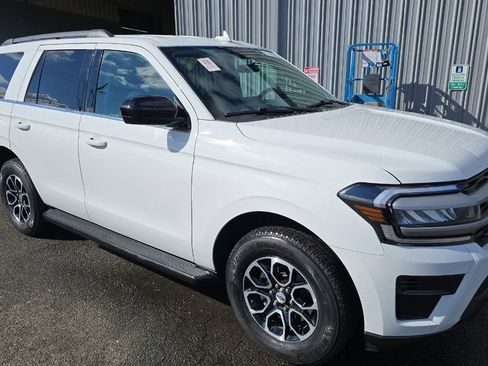 Used 2022 Ford Expedition XL image 1