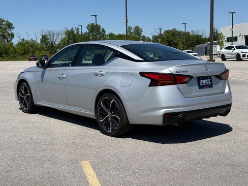 Used 2024 Nissan Altima 2.5 SR FWD image 3
