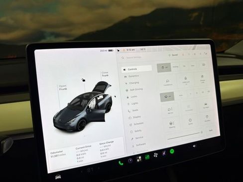 Used 2022 Tesla Model Y Performance AWD/4WD image 32