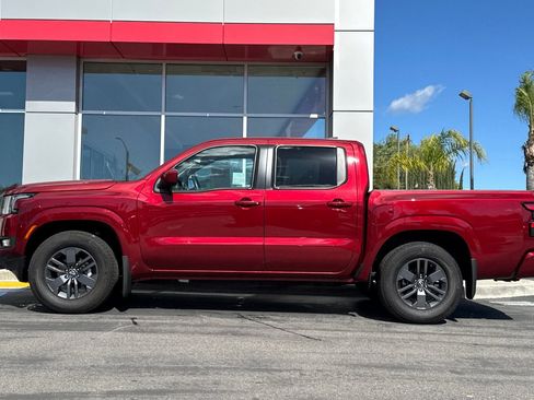 Used 2025 Nissan Frontier SV w/ SV Convenience Package image 8