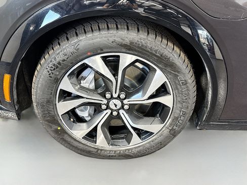 Used 2022 Ford Mustang Mach-E Premium image 38