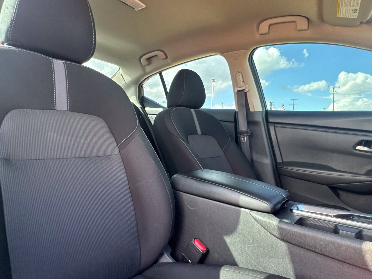 Used 2025 Nissan Sentra SV w/ Trunk Package FWD image 35