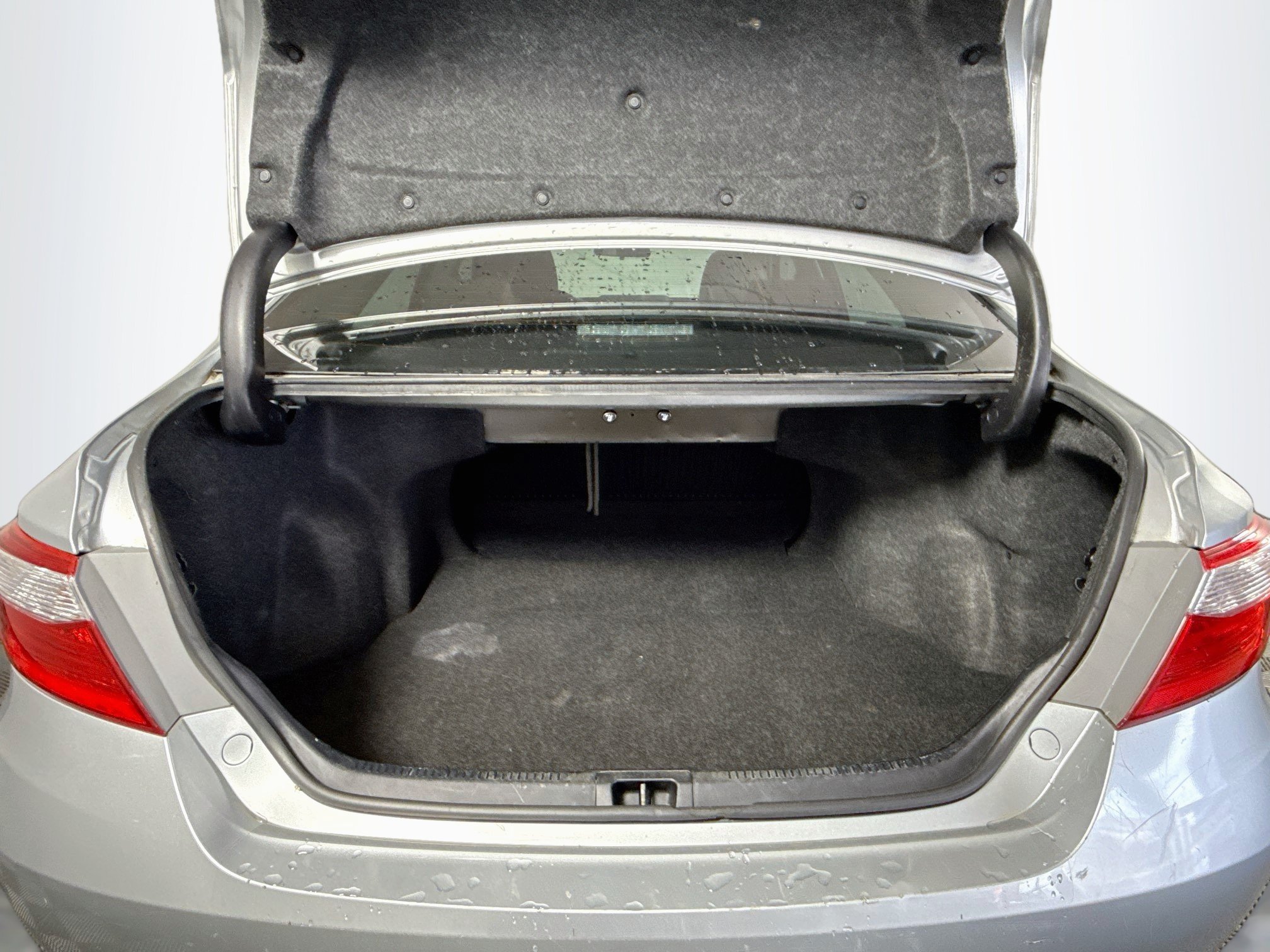 Used 2015 Toyota Camry LE FWD image 24