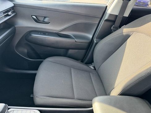 Certified 2025 Hyundai Kona SEL image 13
