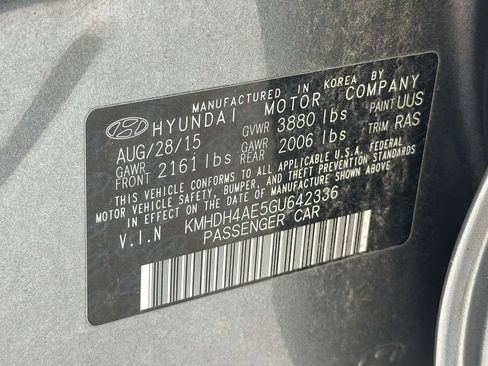 Used 2016 Hyundai Elantra SE FWD image 11
