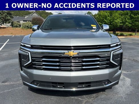 Used 2025 Chevrolet Tahoe Premier AWD/4WD image 15