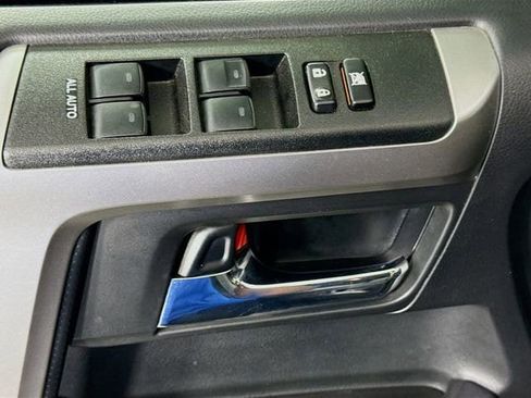 Certified 2020 Toyota 4Runner SR5 Premium AWD/4WD image 18