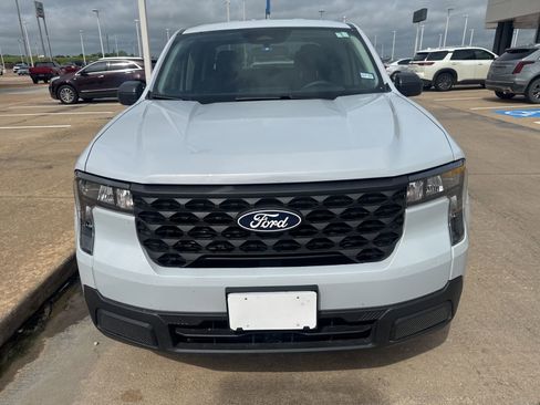 Used 2025 Ford Maverick XL image 2