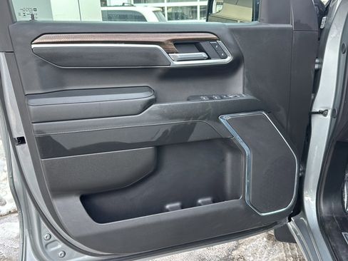 Used 2025 Chevrolet Silverado 1500 LT image 14