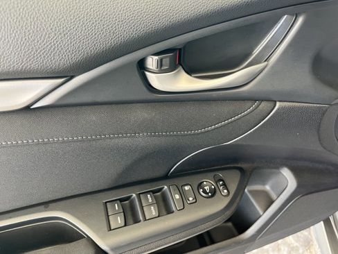 Used 2020 Honda Civic EX image 17