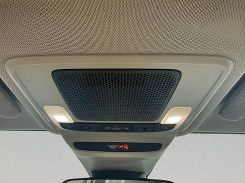 Certified 2024 Honda HR-V LX image 30