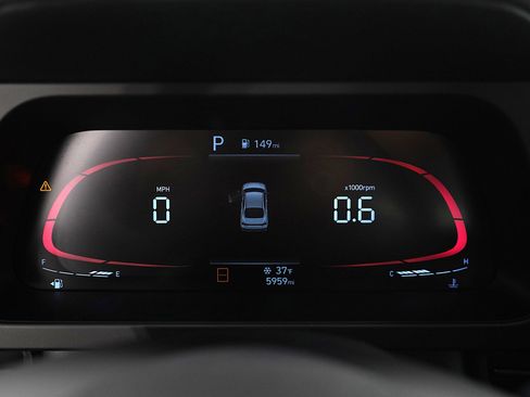 Certified 2025 Hyundai Elantra Sport image 19