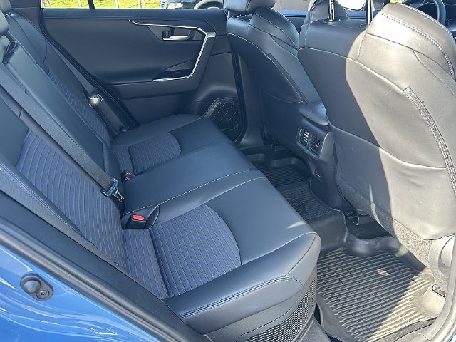 Used 2025 Toyota RAV4 XSE w/ Advanced Technology Package AWD/4WD image 13