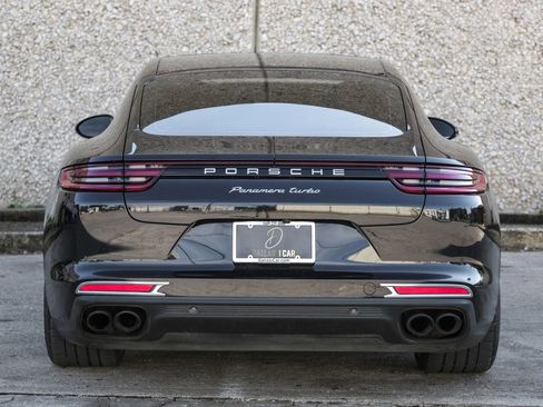 Used 2018 Porsche Panamera Turbo image 12