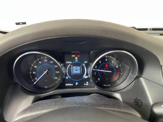 Used 2016 Jaguar XF Premium RWD image 8