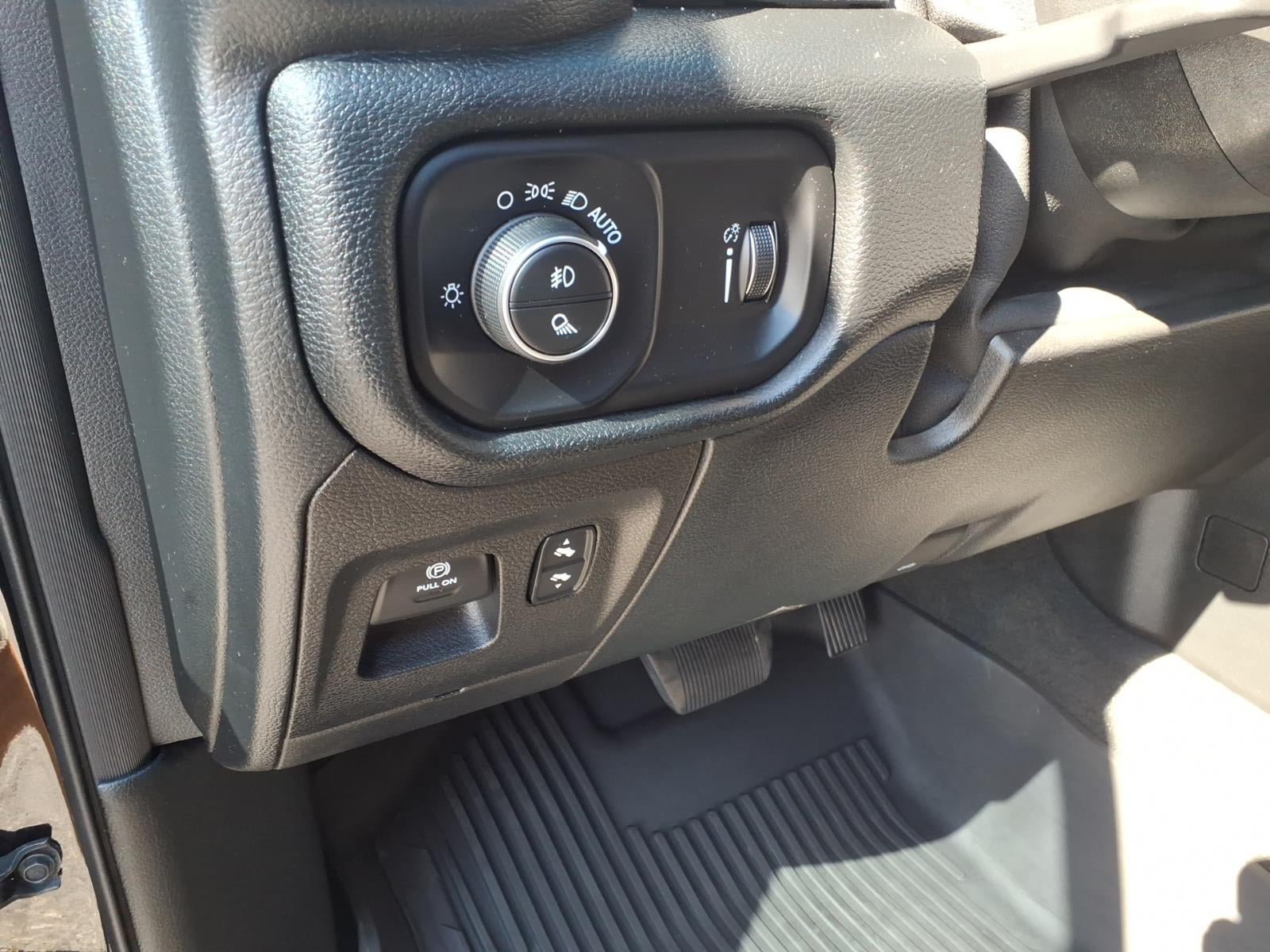 Used 2020 RAM 1500 Big Horn AWD/4WD image 22
