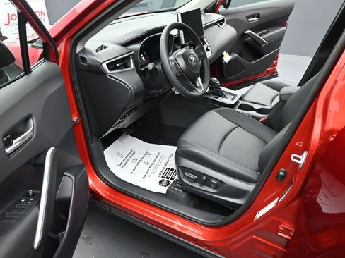 New 2026 Toyota Corolla Cross XLE image 18
