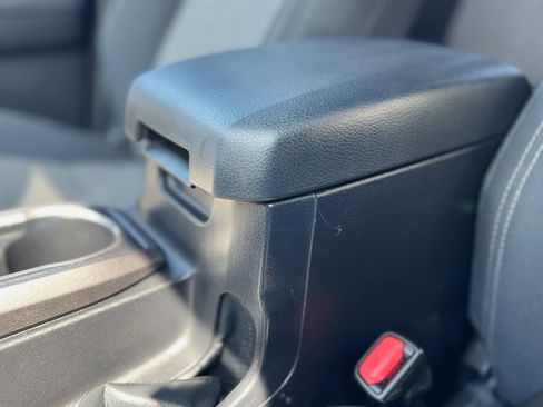 Used 2023 Toyota Tacoma TRD Sport image 19