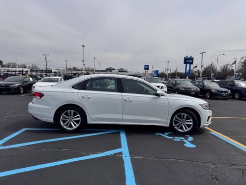 Used 2020 Volkswagen Passat 2.0T SE image 28