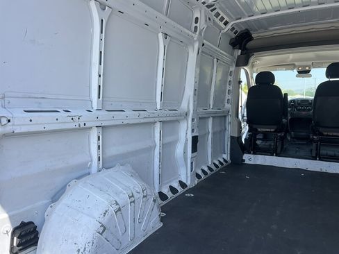 Used 2021 RAM ProMaster 2500 FWD image 10