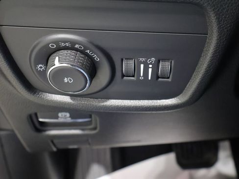 Certified 2024 Jeep Grand Cherokee Limited AWD/4WD image 32
