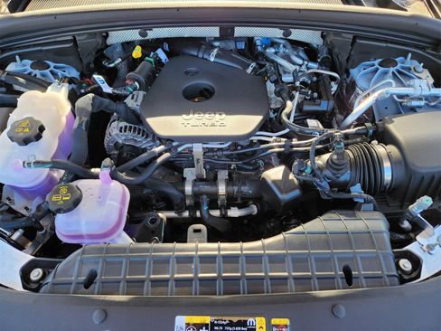 New 2026 Jeep Grand Cherokee Altitude image 29