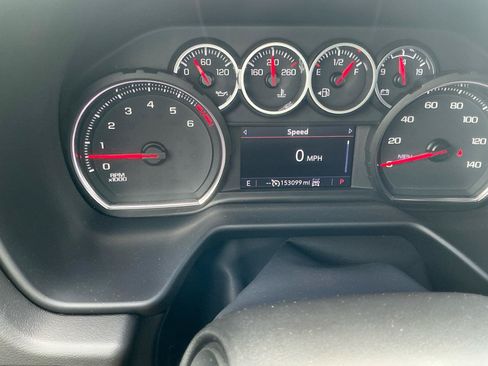 Used 2021 Chevrolet Suburban Z71 AWD/4WD image 30