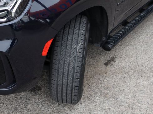 Used 2022 Chevrolet Suburban Z71 w/ Luxury Package image 47