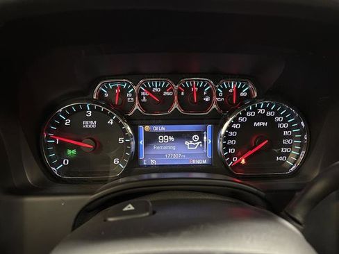 Used 2015 Chevrolet Suburban LTZ image 9