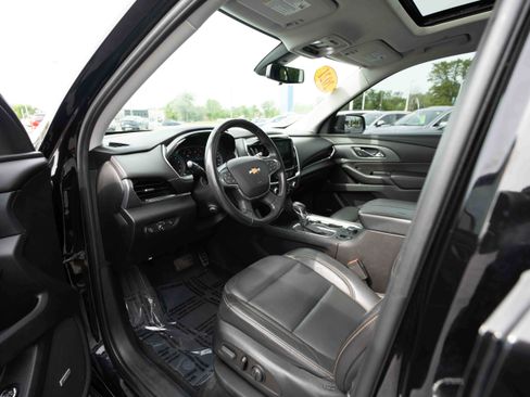 Used 2021 Chevrolet Traverse Premier w/ Redline Edition AWD/4WD image 8