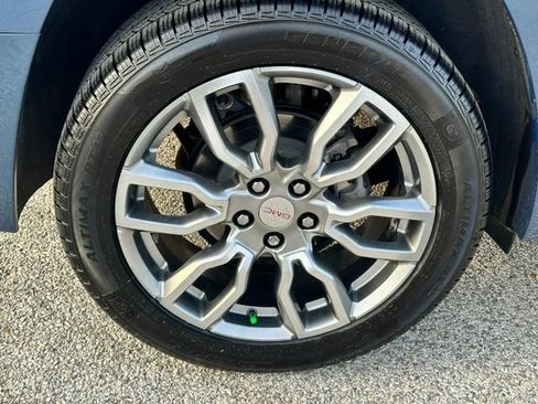 Certified 2024 GMC Terrain Denali w/ Denali Premium Package AWD/4WD image 6
