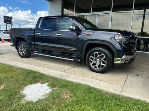 Used 2024 GMC Sierra 1500 SLT w/ SLT Premium Plus Package RWD image 2