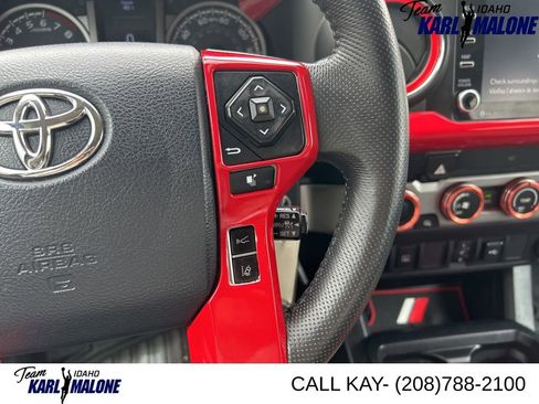 Used 2020 Toyota Tacoma TRD Off-Road AWD/4WD image 27