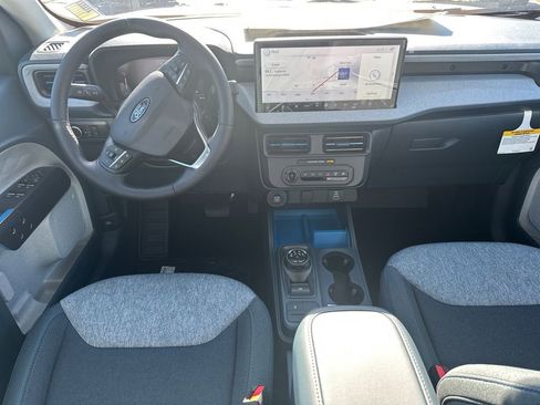 Used 2025 Ford Maverick XLT w/ XLT Luxury Package image 22