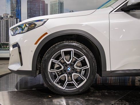 Certified 2024 BMW X2 xDrive28i w/ Premium Package image 7