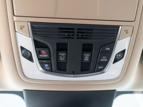 Certified 2023 Acura MDX SH-AWD w/ Technology Package image 38