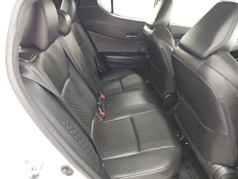Used 2020 Toyota C-HR Limited FWD image 33