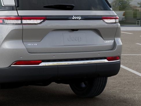 New 2026 Jeep Grand Cherokee Limited AWD/4WD image 13