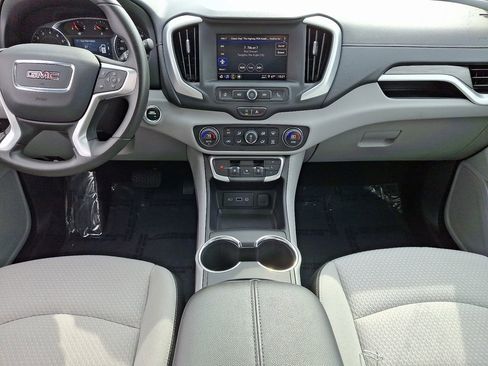 Used 2023 GMC Terrain SLE w/ Driver Convenience Package image 16